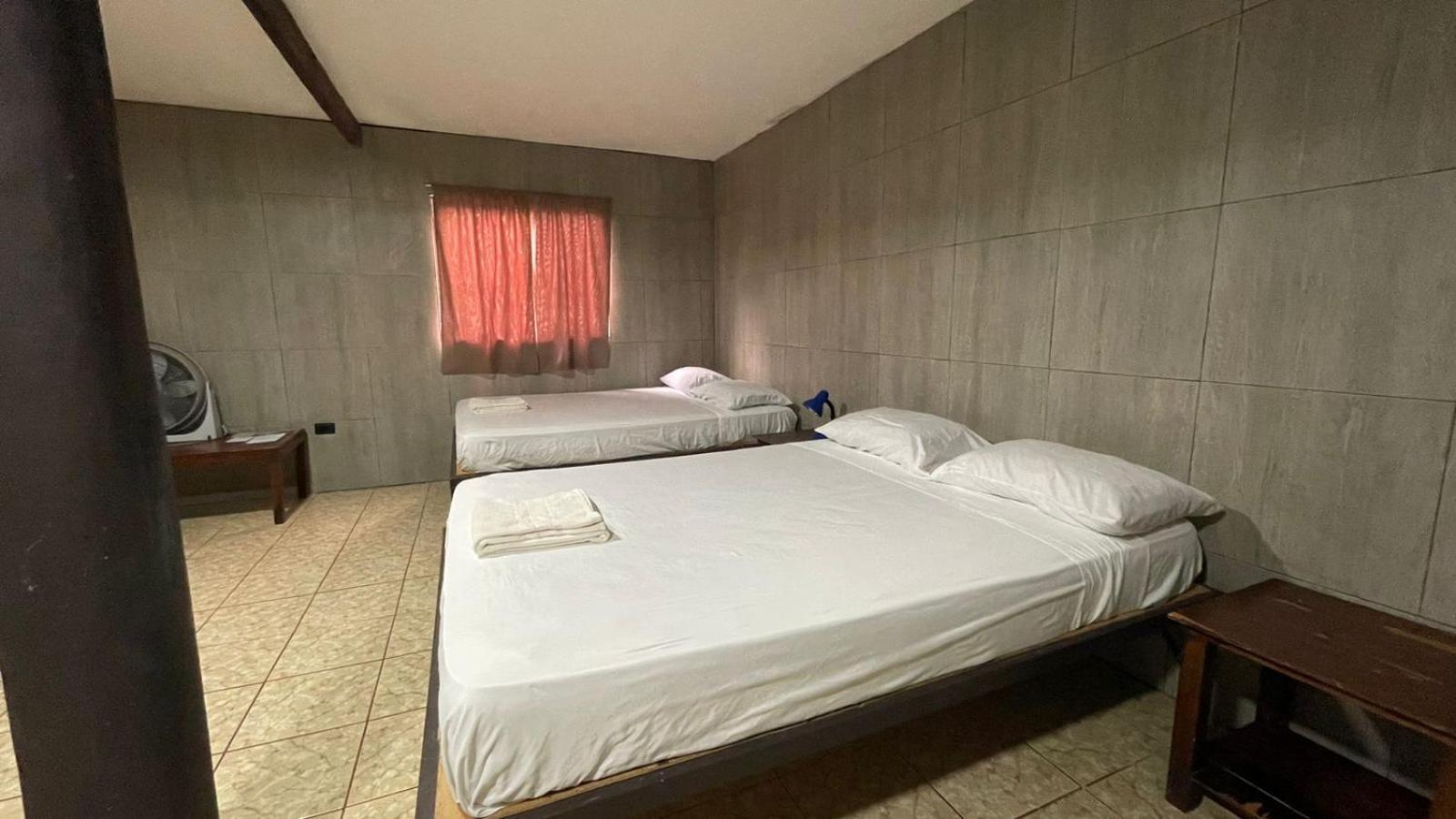Be My Guest Cabinas Puerto Viejo de Talamanca Exterior photo